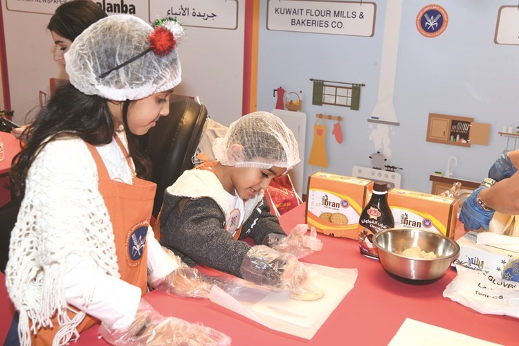 من الانشطة ﻿
