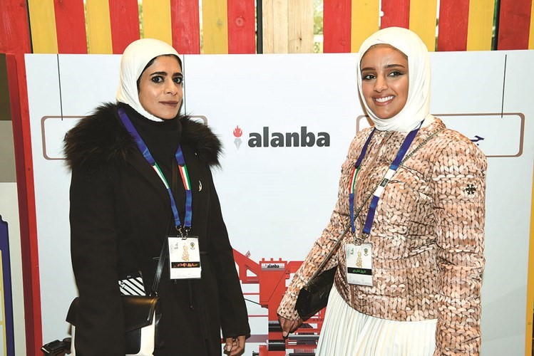 فاطمة العصفور ومريم بوحمدي﻿