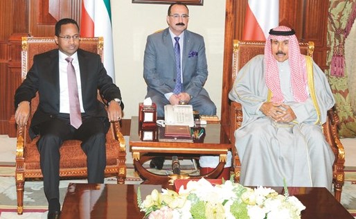 سمو ولي العهد خلال استقباله السفير الاثيوبي﻿