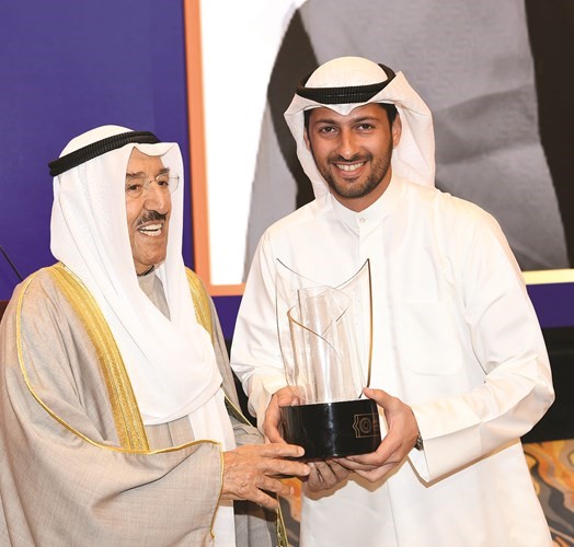 صاحب السمو يكرم علي جاسم الخرافي﻿