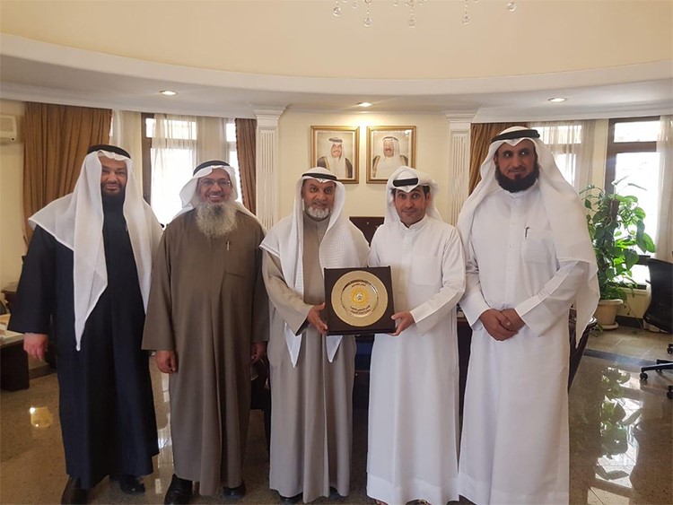د. أحمد المطيري يبحث بالقاهرة معادلة الثانوية العامة للتعليم الديني