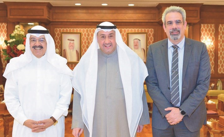 الحمود استقبل رئيس مجلس إدارة الخطوط الكويتية والرئيس التنفيذي