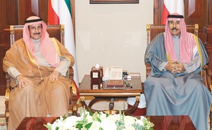 سمو ولي العهد الشيخ نواف الاحمد خلال استقباله الشيخ د.ابراهيم الدعيج ﻿