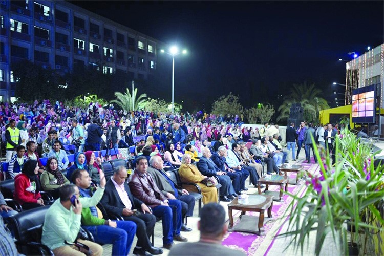 طارق عبدالعزيز لـ «طلاب الوادي»: مهرجان «الأقصر الأفريقي» أقرب المهرجانات لقلبي