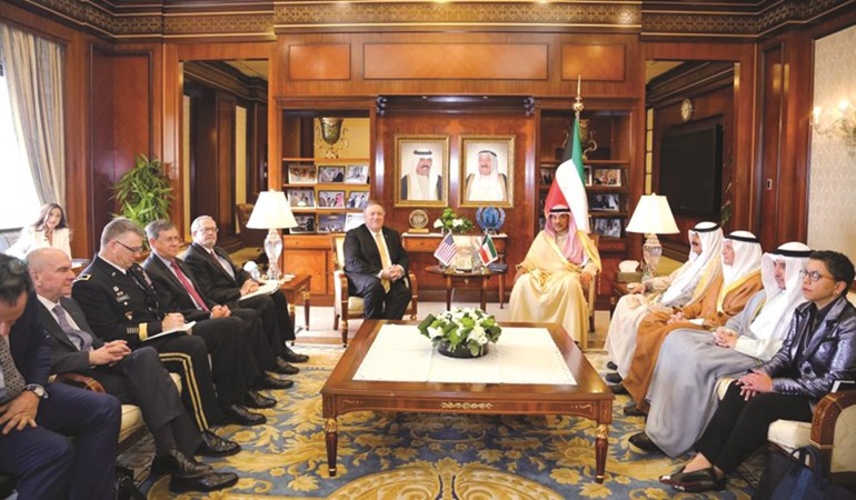 الشيخ صباح الخالد خلال اللقاء مع وزير الخارجية الأميركي مايك بومبيو والوفد المرافق له ﻿