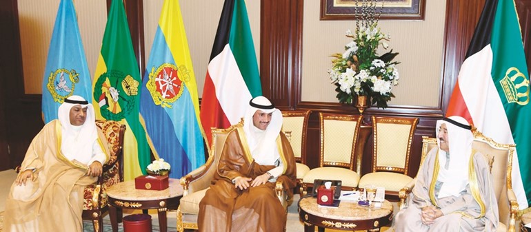 صاحب السمو الأمير الشيخ صباح الأحمد ورئيس مجلس الأمة مرزوق الغانم ود.بدر الملا﻿