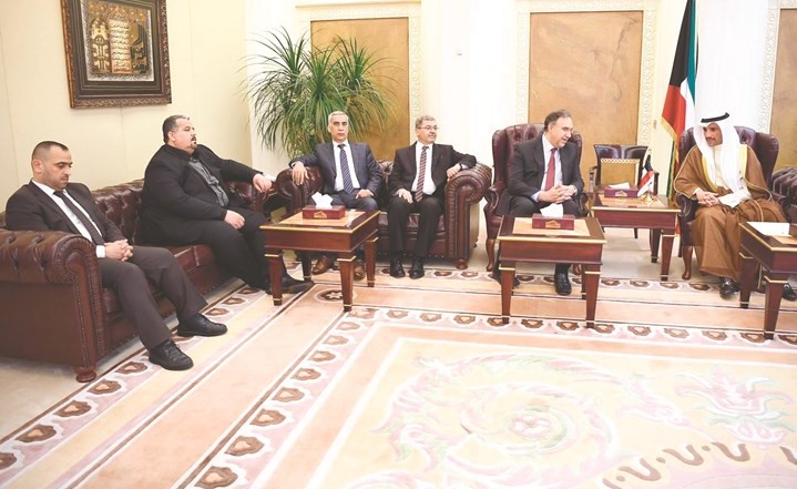 رئيس مجلس الامة مرزوق الغانم خلال استقباله وزير الكهرباء العراقي د. لؤي حميد الخطيب﻿