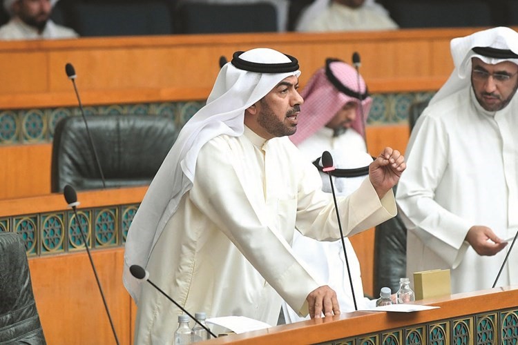 علي الدقباسي﻿