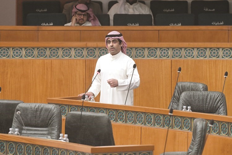 رياض العدساني﻿