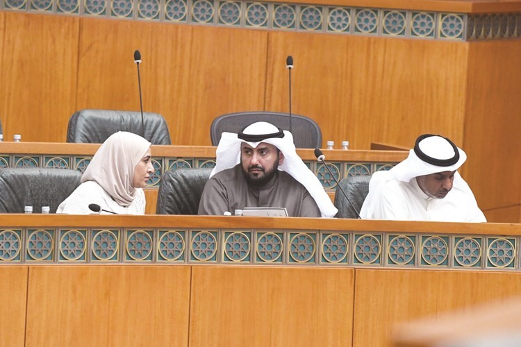 فهد الشعلة والشيخ د.باسل الصباح ومريم العقيل﻿