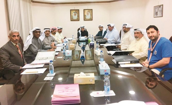 د.عبدالله الطريجي مترئسا اجتماع مجلس الإدارة﻿