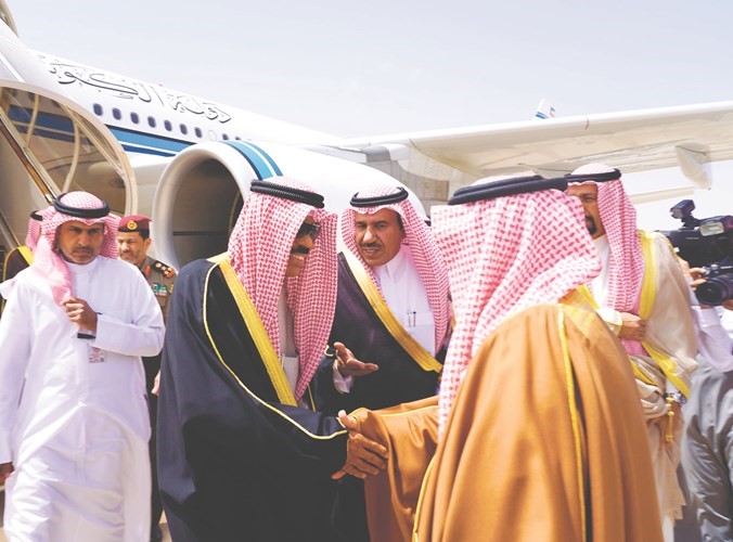 ممثل صاحب السمو الأمير عند وصوله إلى الرياض﻿