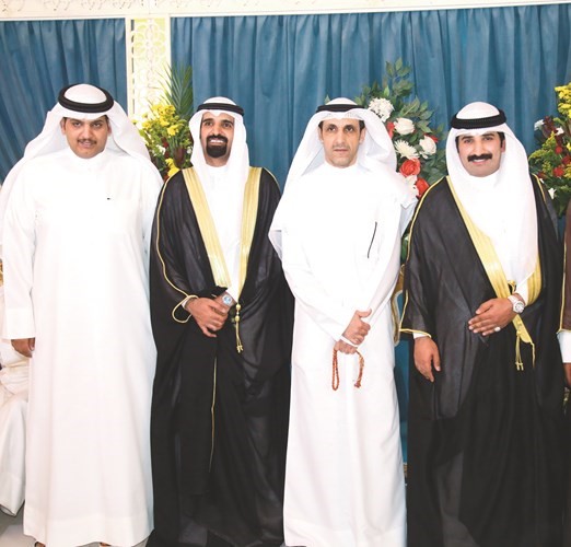وتهنئة للمعرسين بالمناسبة السعيدة﻿