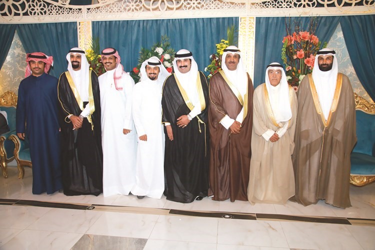علي الرفاع ونهار الرفاع ومحمد الشيباني وفهد الحريص وطلال الشمري مع المعرسين م.احمد وسالم الرفاع﻿