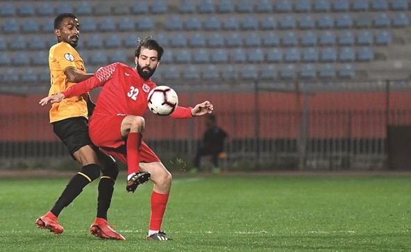 عبدالعزيز السليمي في احدى مبارياتالفحيحيل﻿