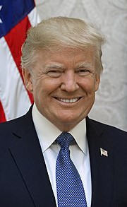  الرئيس ترامب 