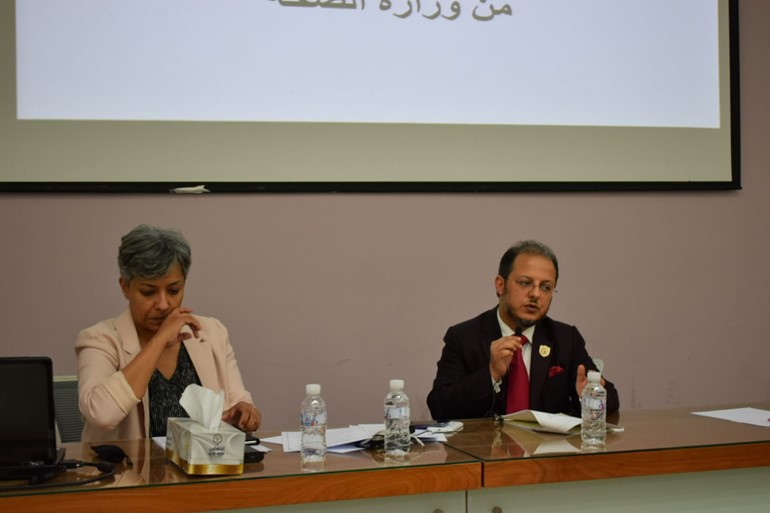 د.أحمد العنزي خلال الاجتماع 