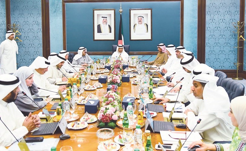 سمو الشيخ جابر المبارك مترئسا اجتماع مجلس الوزراء﻿
