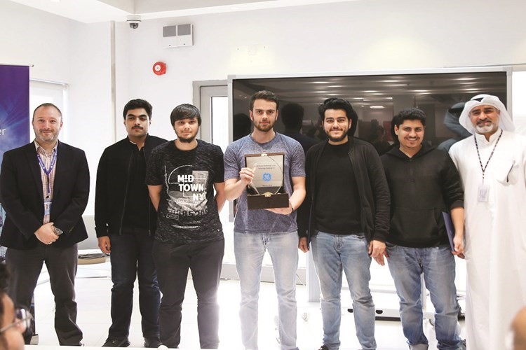 طلاب «AUM» يفوزون بالمركز الأول في مسابقة «جنرال إلكتريك»