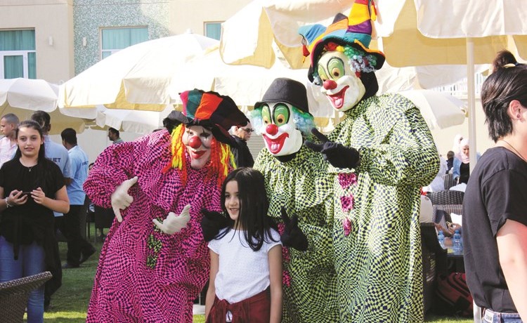 إدخال البهجة إلى قلوب الأبناء﻿