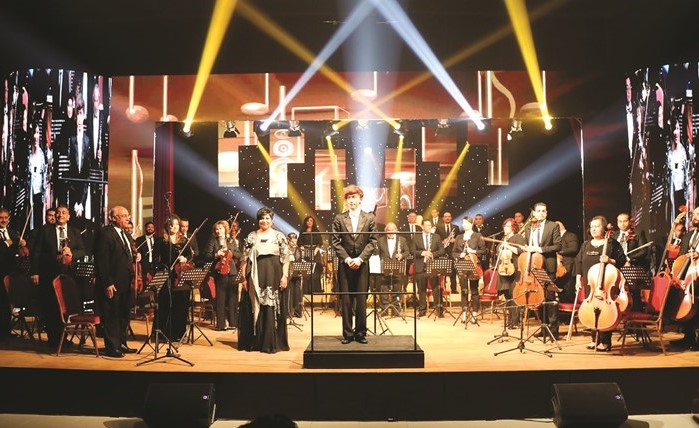 المايسترو شين تان والمغنية الأوبرالية الكويتية اماني الحجي﻿