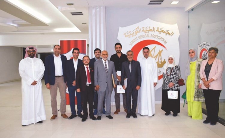 العنزي: ندعو «الصحة» إلى دعم مسودة قانون مزاولة مهنة الطب لتطوير الخدمات بشكل يتماشى مع الدول المتقدمة