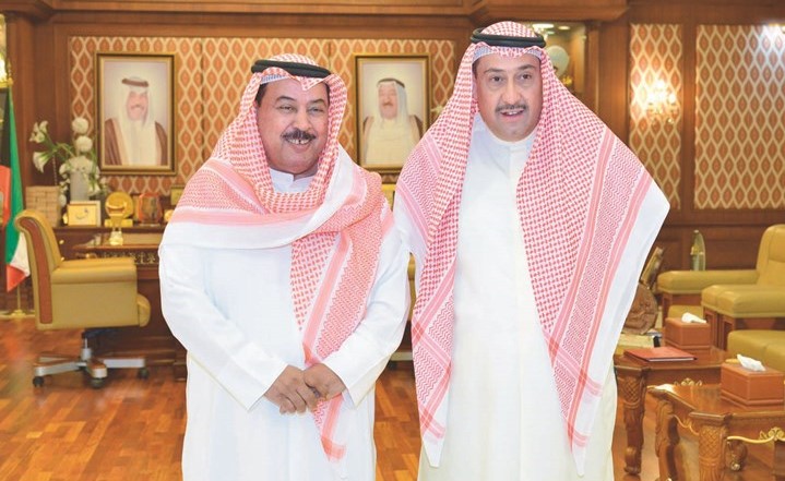 الشيخ فيصل الحمود مستقبلا خلف دميثير ﻿
