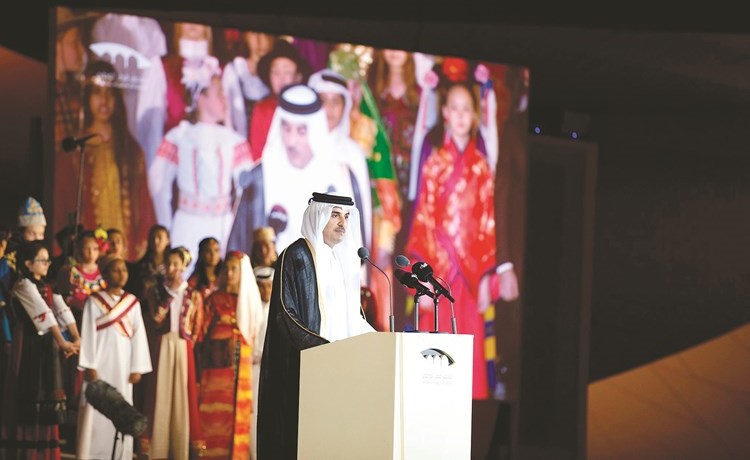 أمير قطر الشيخ تميم بن حمد آل ثاني يلقي كلمة خلال افتتاح متحف قطر الوطني في مبناه الجديد﻿