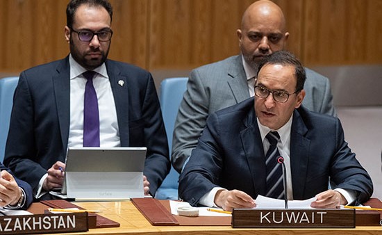 السفير منصور العتيبي