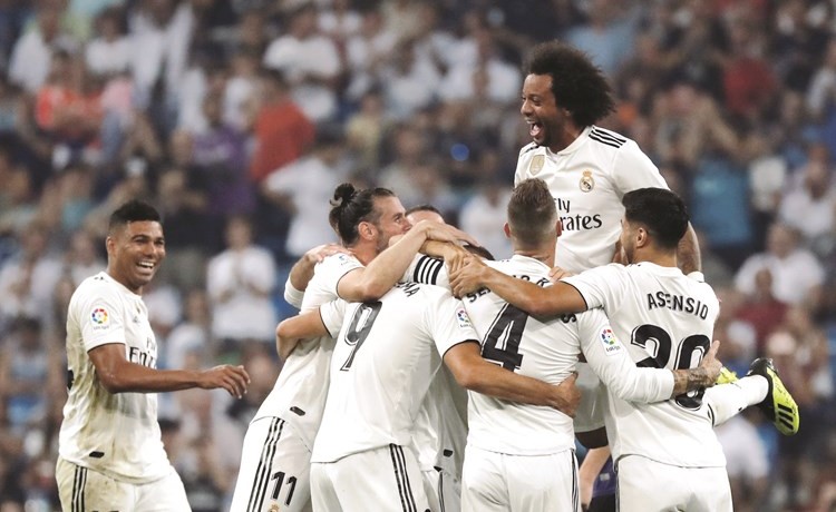 برشلونة يحسم ديربي كاتالونيا بهدفي ميسي