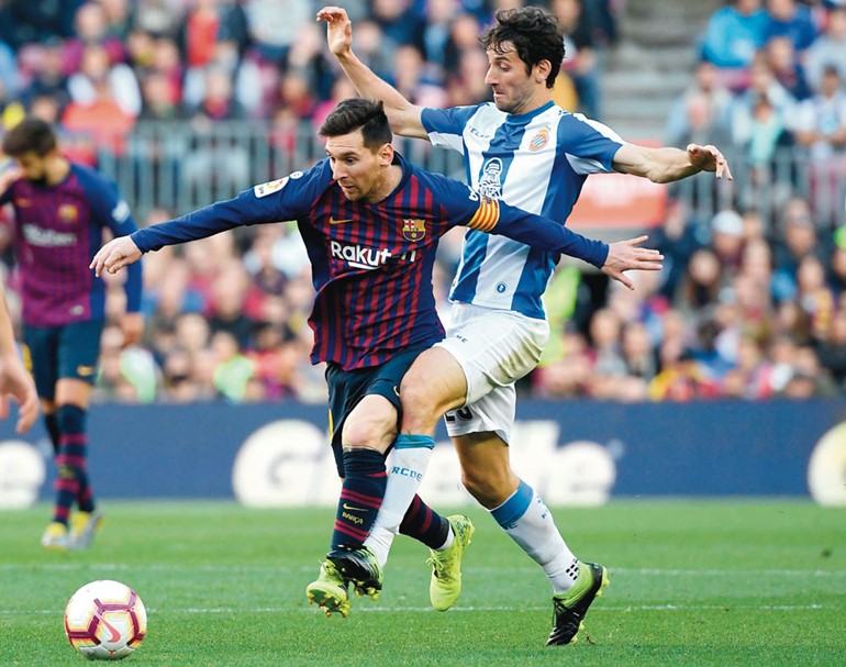 برشلونة يحسم ديربي كاتالونيا بهدفي ميسي