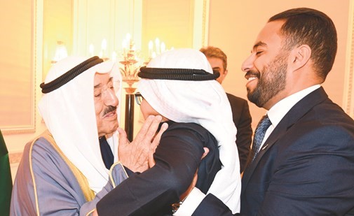 صاحب السموواستقبال أبوي﻿