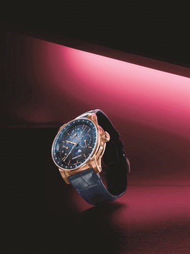 الساعة ذات التعبئة الأوتوماتيكية.. في دائرة الضوء من «أوديمار بيغه»