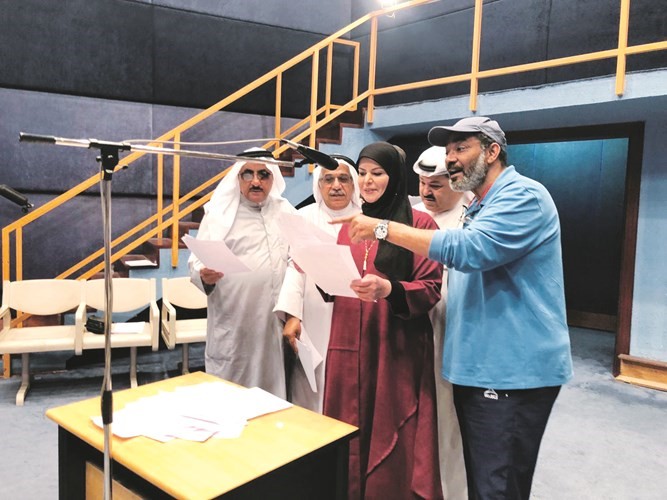 جمال الردهان وعبير الجندي وسليمان الياسين وأحمد مساعد في استديو التسجيل ﻿