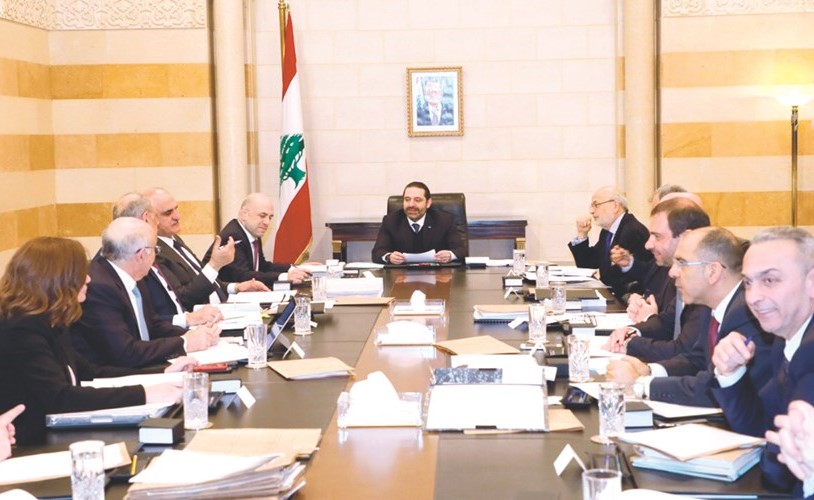 رئيس الحكومة سعد الحريريمترئسا اجتماعا للجنة الوزارية المكلفة دراسة خطة الكهرباء (محمود الطويل)﻿