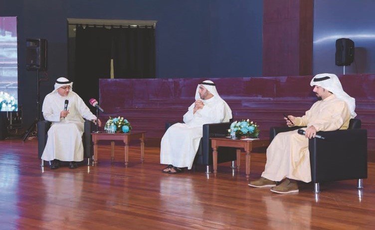  د.خليل أبل ومحمد الدلال خلال المؤتمر ﻿