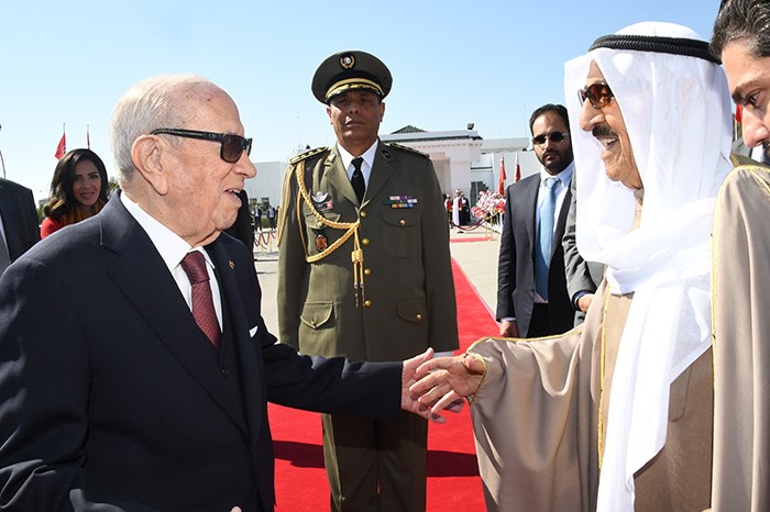سمو أمير البلاد يغادر تونس متوجها إلى النمسا في زيارة خاصة