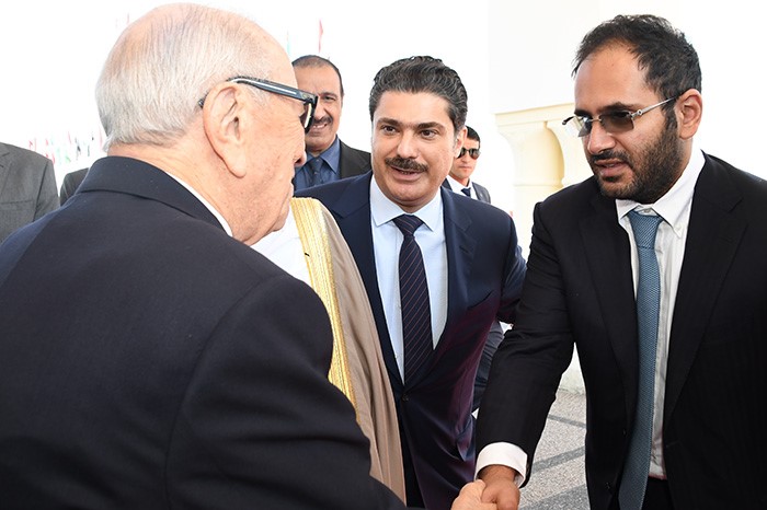 سمو أمير البلاد يغادر تونس متوجها إلى النمسا في زيارة خاصة