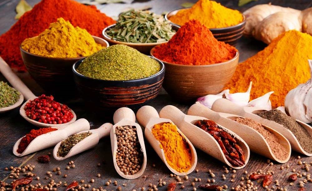 هل يجوز طهوها جميعًا؟.. 5 أسرار لاستخدام التوابل في وجبات الطعام