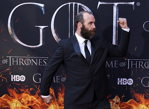 بالصور.. انطلاق العرض الأول لـ"موسم الوداع" من "game of thrones" فى نيويورك