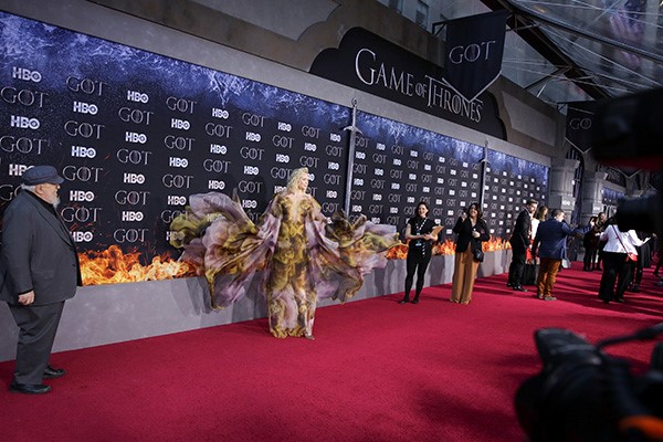 بالصور.. انطلاق العرض الأول لـ"موسم الوداع" من "game of thrones" فى نيويورك