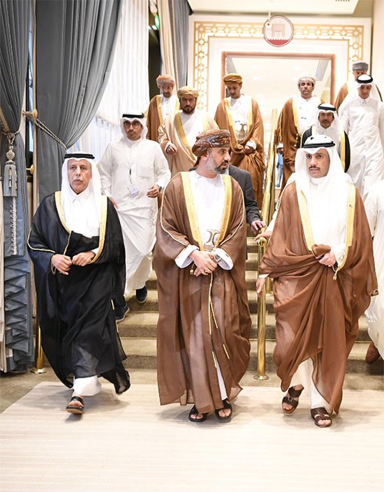 الرئيس الغانم يعقد اجتماعاً مشتركاً مع رئيسي مجلسي الشورى العماني والقطري