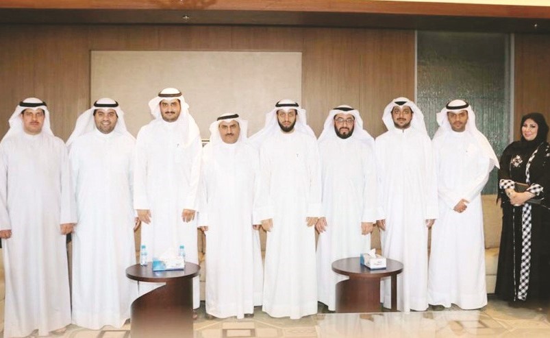 د.سعود الحربي مستقبلا مطيع العجمي ومجلس إدارة جمعية المعلمين﻿