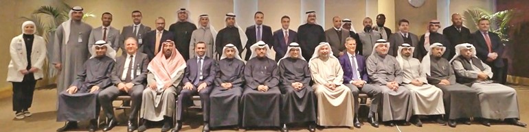 لقطة جماعية للمشاركين في ورشة إدارة استمرارية الأعمال ﻿