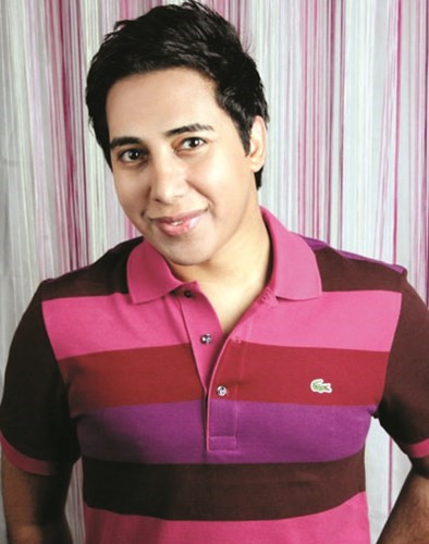الكاتب عبدالعزيز الحشاش﻿