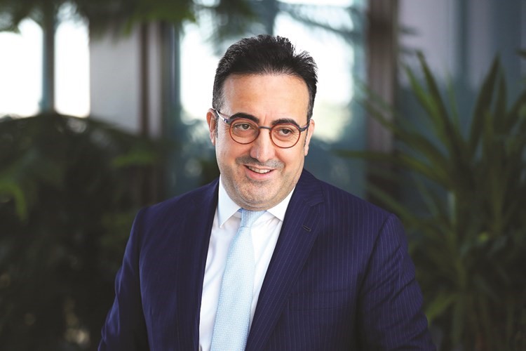 محمد إلكر آيجي﻿