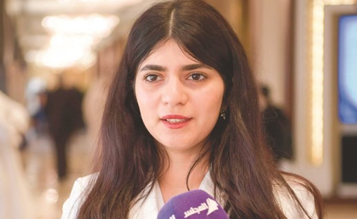 الطالبة في قسم العلوم السياسية بجامعة الكويت أجوان العنزي﻿