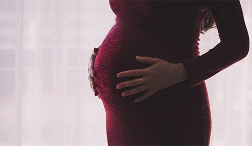 دراسة تكشف كيفية الوقاية من البدانة منذ الحمل