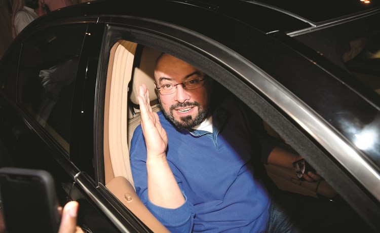 الفهد محييا مستقبليه	(محمد هاشم)﻿