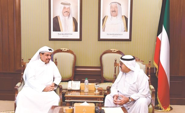الشيخ ناصر صباح الأحمد مستقبلا فاروق بستكي ﻿